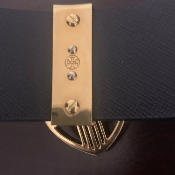 Tory Burch Leather cuff bracelet - Picture 4 of 5